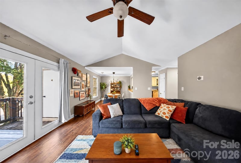3200 Selwyn Farms Lane Unit 7, Charlotte, NC - 1 bed, 1 bath, 900 sqft - $308,000