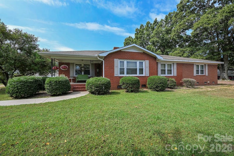 6920 Indian Trail Fairview Road, Indian Trail, NC - 3 beds, 2 baths, 1,967 sqft - $524,000