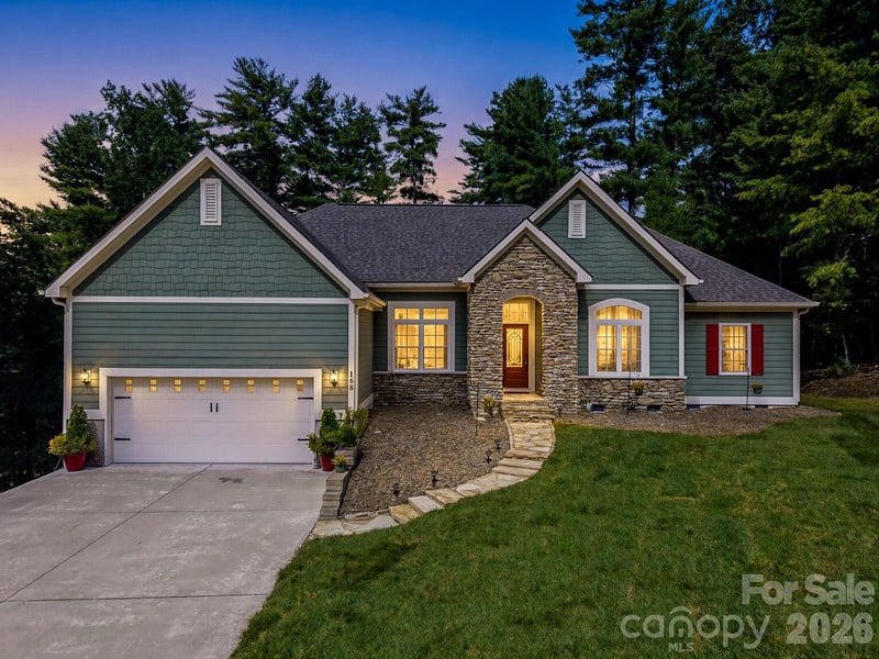 168 Willow Place Circle, Hendersonville, NC - 3 beds, 3 baths, 2,214 sqft - $789,900