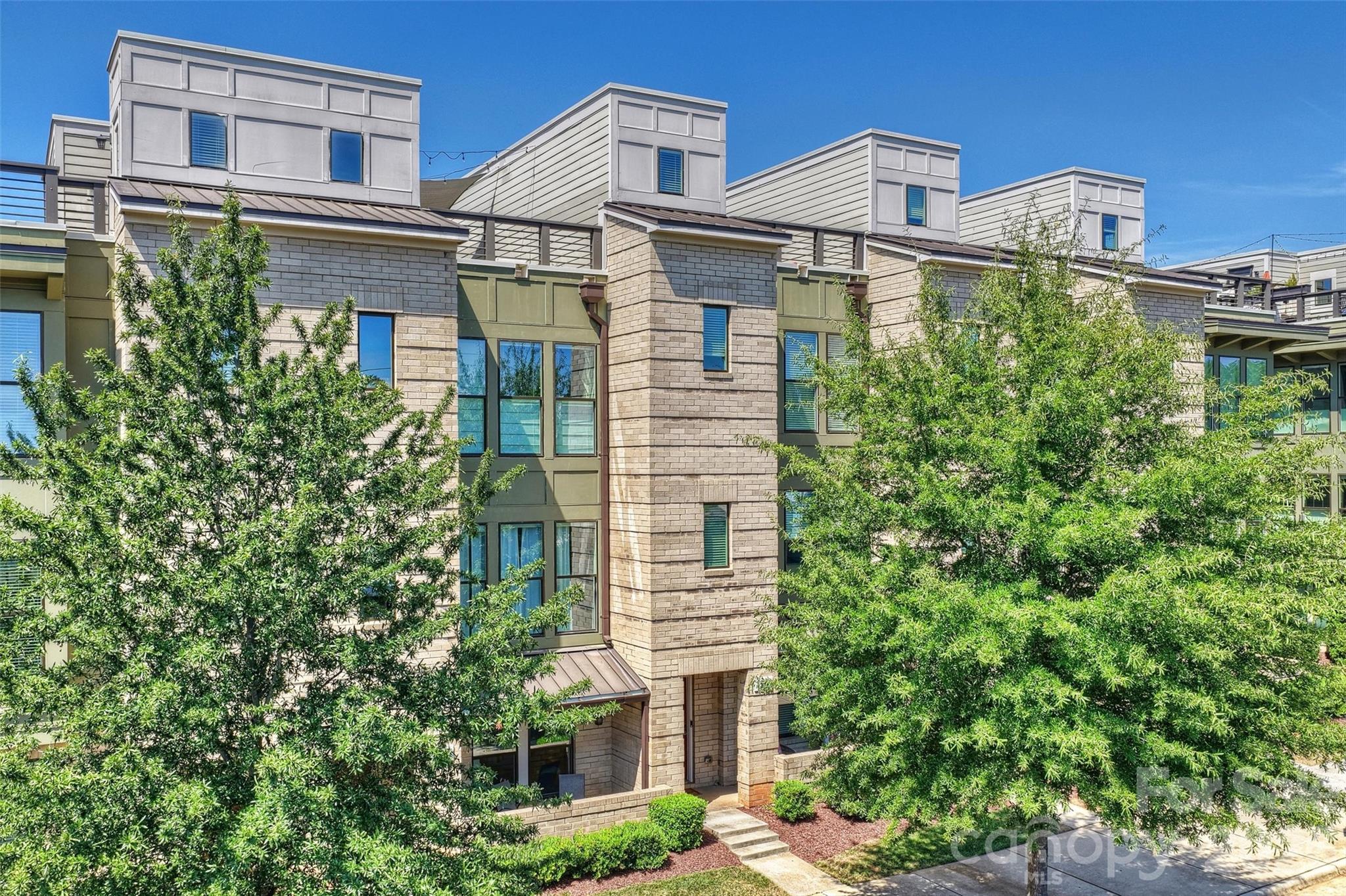 1531 Duckworth Ave, Charlotte, NC 28208. property listing photo