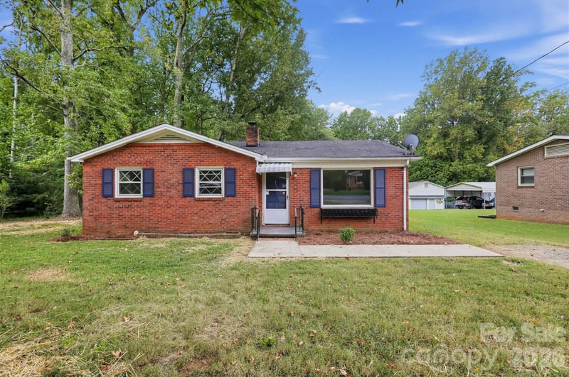 1912 Carpenter Street, Shelby, NC - 2 beds, 1 bath, 1,013 sqft - $175,000