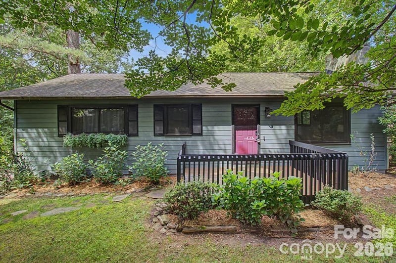 30 Whippoorwill Drive, Weaverville, NC - 2 beds, 3 baths, 1,540 sqft - $444,900