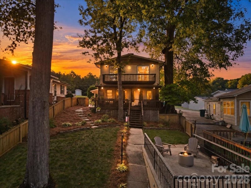 162 Vineyard Road, Norwood, NC - 3 beds, 2 baths, 1,616 sqft - $699,500