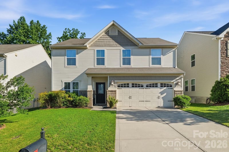 3341 Linetender Drive, Davidson, NC - 3 beds, 2.5 baths, 2,565 sqft - $439,900