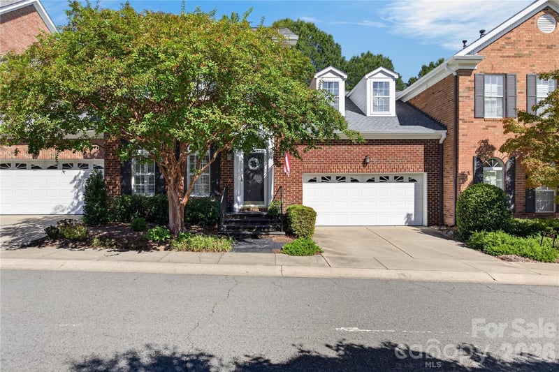 9363 Bonnie Briar Circle, Charlotte, NC - 3 beds, 2.5 baths, 2,194 sqft - $529,900