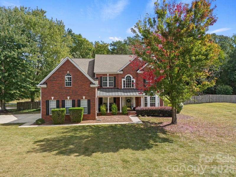 12604 Early Meadow Way, Mint Hill, NC - 4 beds, 4 baths, 4,231 sqft - $815,000