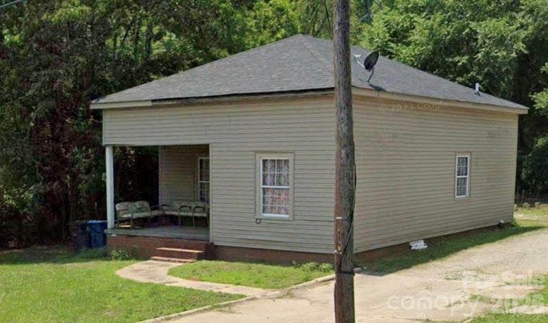 413 Klumac Road, Salisbury, NC - 2 beds, 1 bath, 897 sqft - $149,900