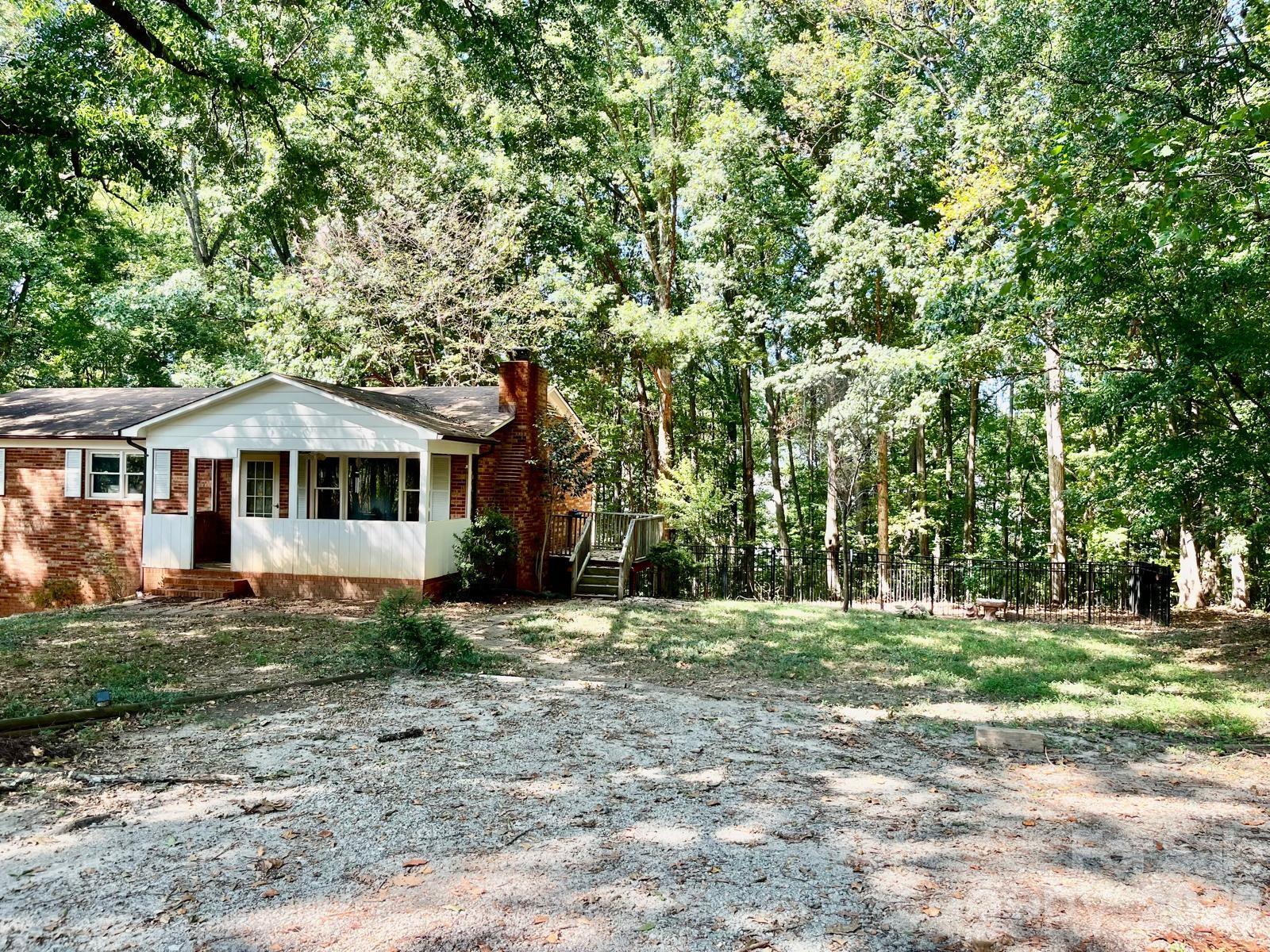 7065 Fieldcrest Lane, Denver, NC. property listing photo