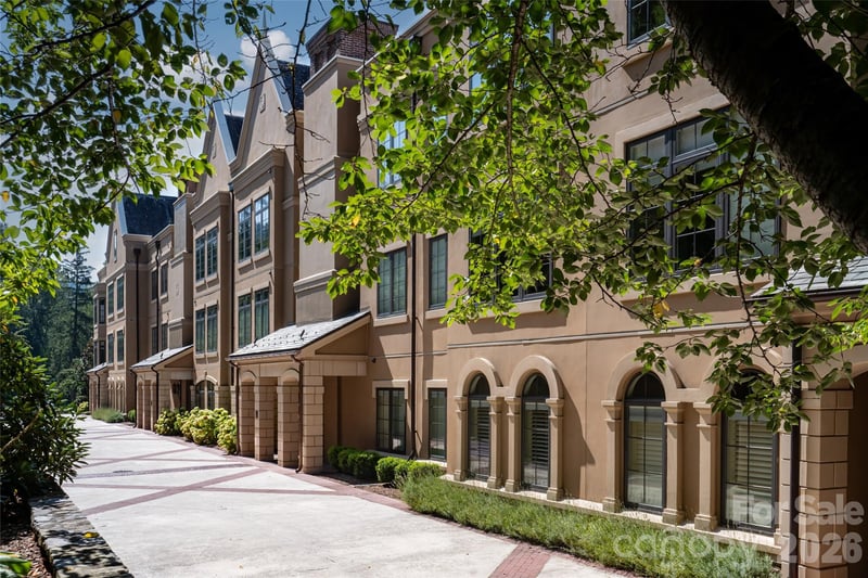288 Macon Avenue Apt 201, Asheville, NC - 2 beds, 2 baths, 1,870 sqft - $1,975,000