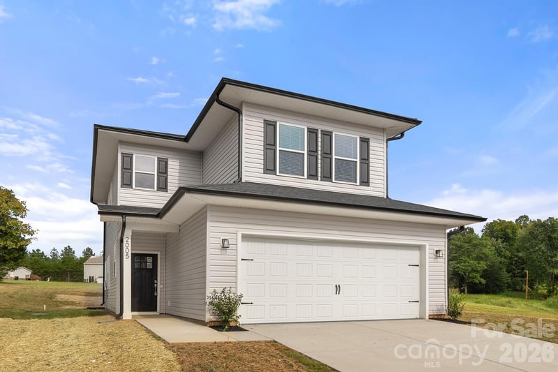2005 Germany Drive, Dallas, NC - 3 beds, 2.5 baths, 1,837 sqft - $339,900