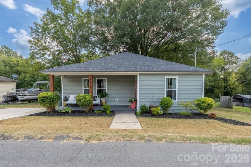 2501 Milton Avenue, Gastonia, NC - 3 beds, 2 baths, 1,289 sqft - $275,000