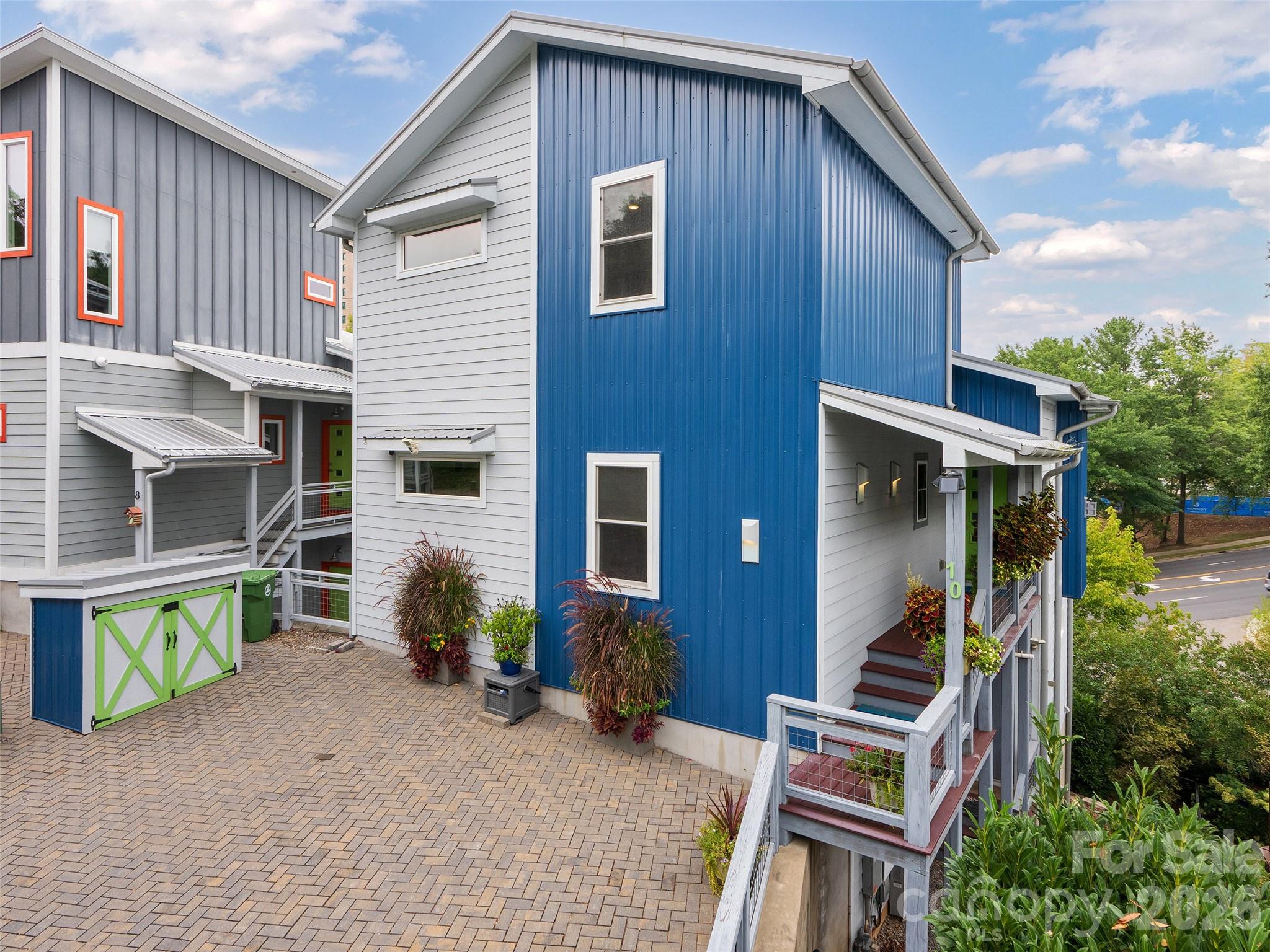 10 Birdhouse Row, Asheville, NC. property listing photo