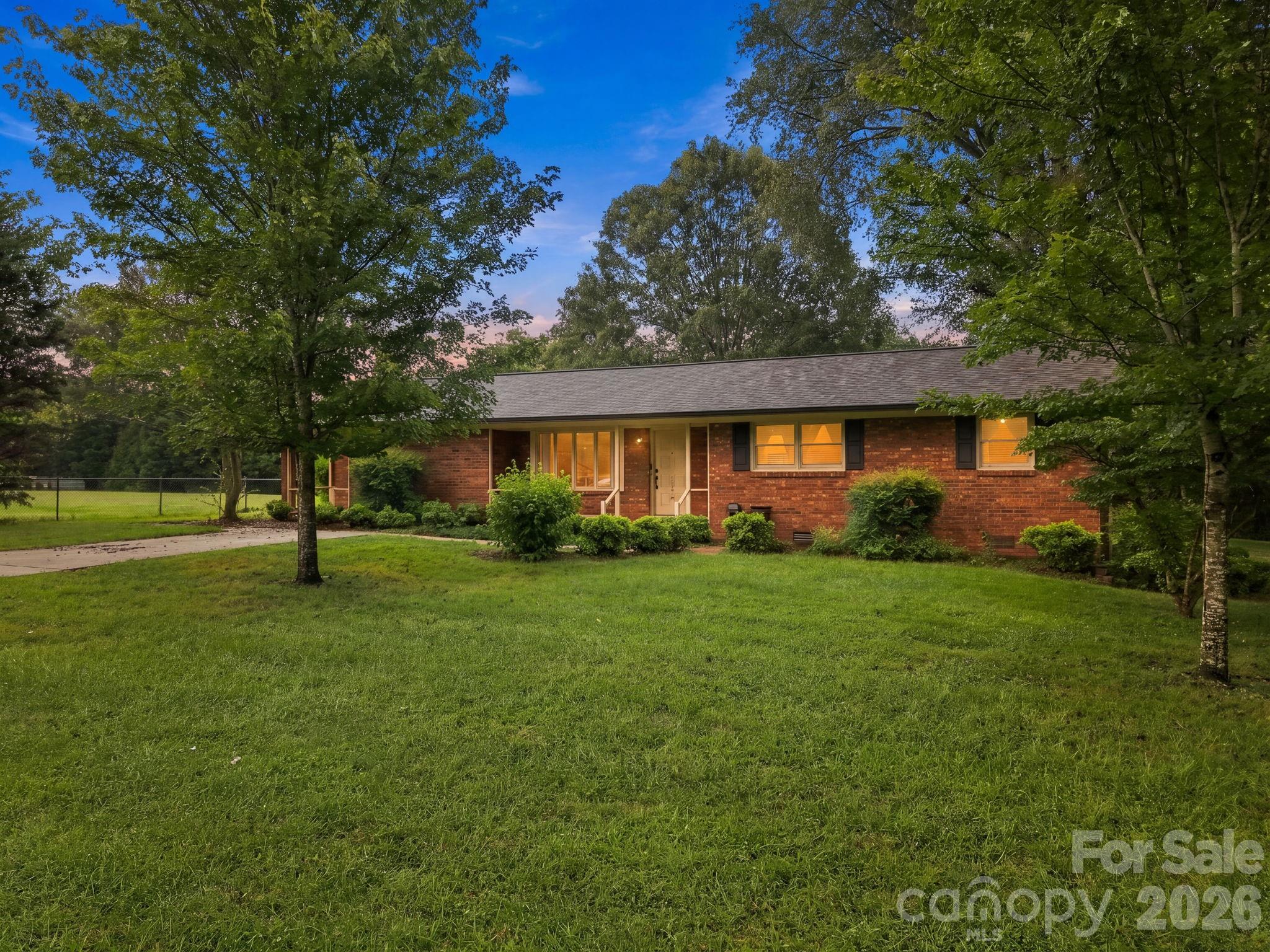 1536 Nottingham Drive, Newton, NC. property listing photo
