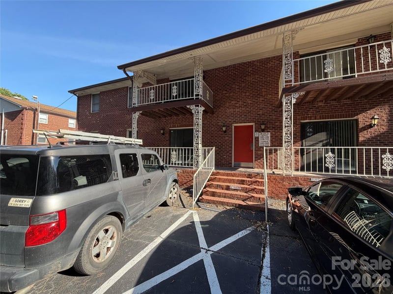 101 Carriage House Drive, Kannapolis, NC - 2 beds, 2 baths, 879 sqft - $134,000