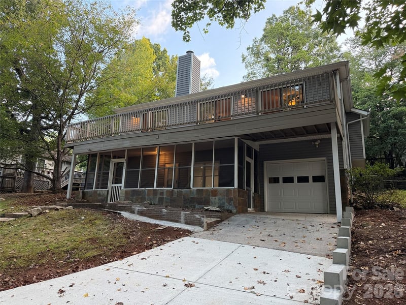 4043 Windward Drive, Tega Cay, SC - 3 beds, 2 baths, 1,738 sqft - $385,000