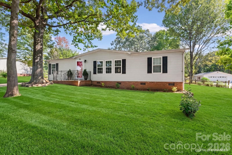 121 Regatta Lane, Mooresville, NC - 3 beds, 2 baths, 1,323 sqft - $242,900
