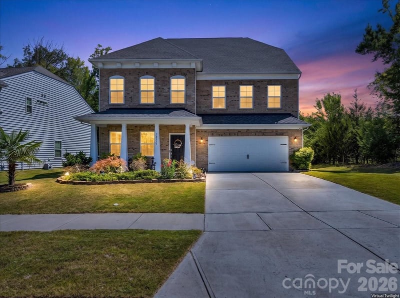 14727 Superior Street, Charlotte, NC - 6 beds, 5.5 baths, 4,162 sqft - $675,000