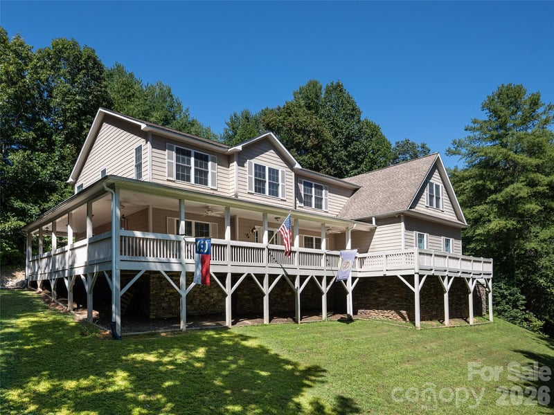 273 Cross Creek Drive, Marion, NC - 4 beds, 3.5 baths, 3,815 sqft - $695,000