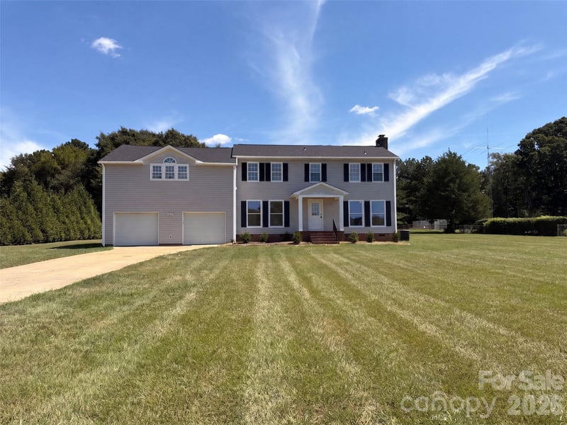 221 Pennington Road, Rock Hill, SC - 4 beds, 2 baths, 2,644 sqft - $425,000