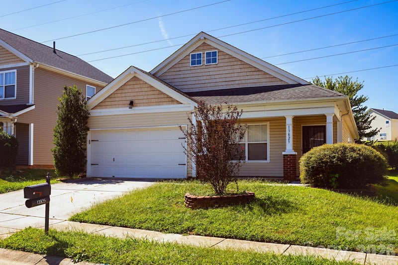 13825 Purple Bloom Lane, Charlotte, NC - 3 beds, 2 baths, 1,769 sqft - $329,900