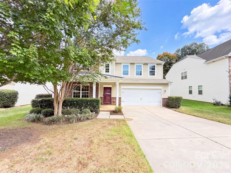 7230 Kinley Commons Lane, Charlotte, NC - 5 beds, 3 baths, 2,912 sqft - $440,000