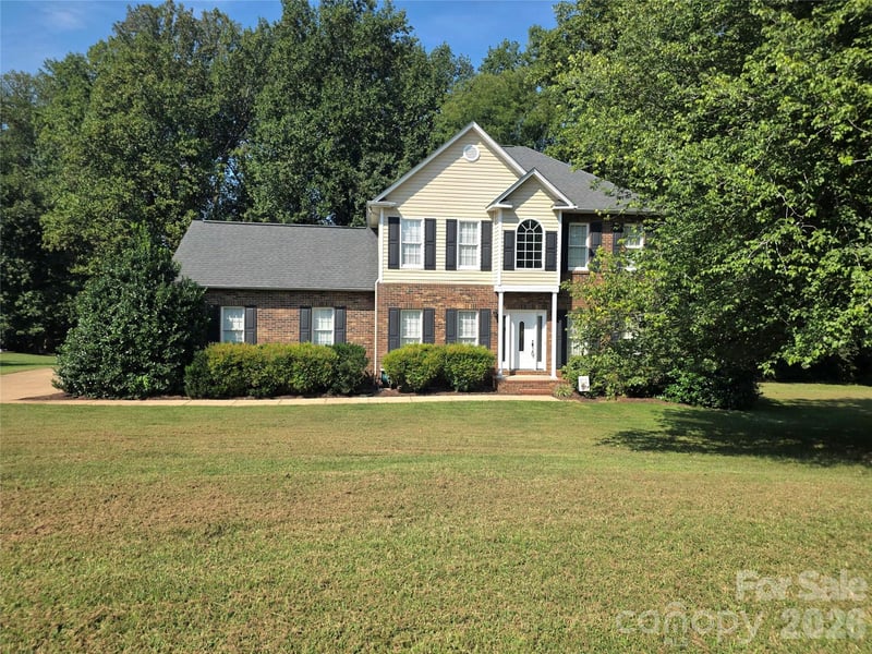 2591 Chandy Street, Newton, NC - 3 beds, 2.5 baths, 2,001 sqft - $419,900