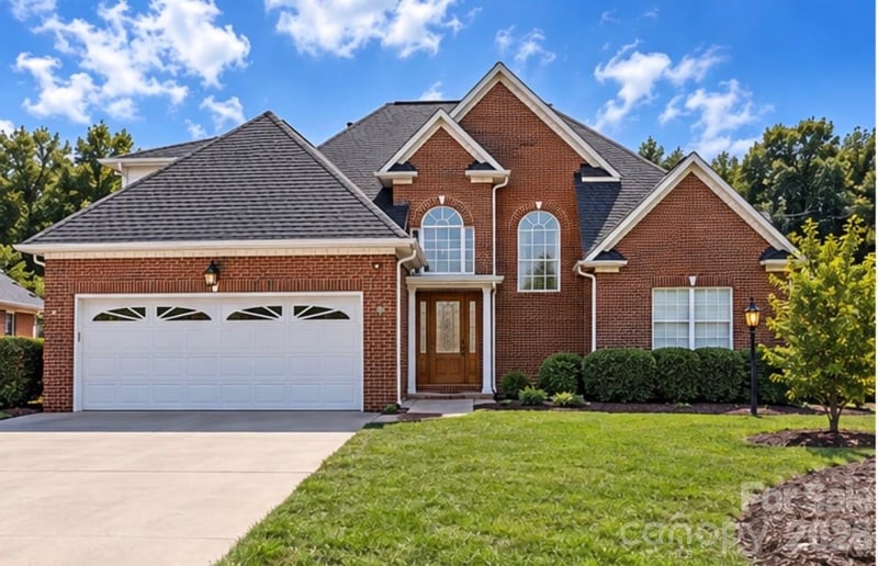 2146 Pinefield Court, Gastonia, NC - 3 beds, 2.5 baths, 1,933 sqft - $475,000
