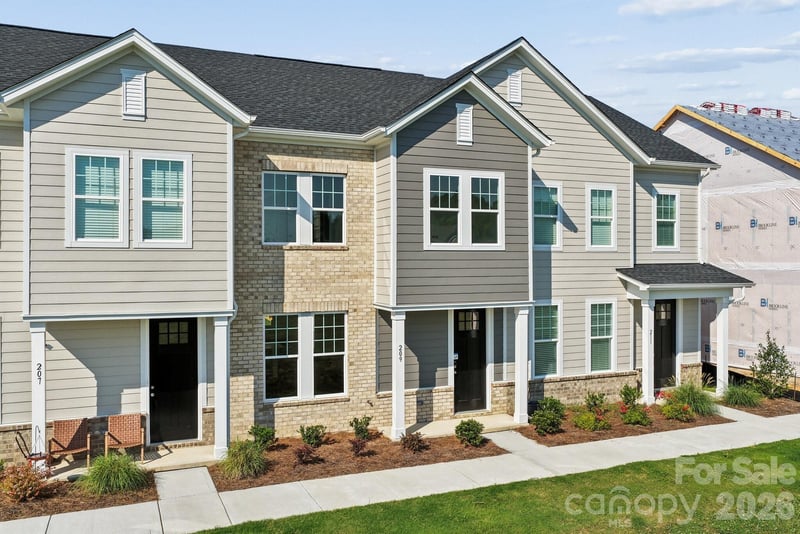 213 Vanguard Lane Apt 19, Gastonia, NC - 3 beds, 2.5 baths, 1,387 sqft - $284,445