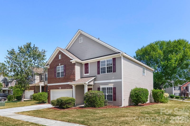3102 Broad Plum Lane, Indian Trail, NC - 4 beds, 2.5 baths, 2,950 sqft - $465,000