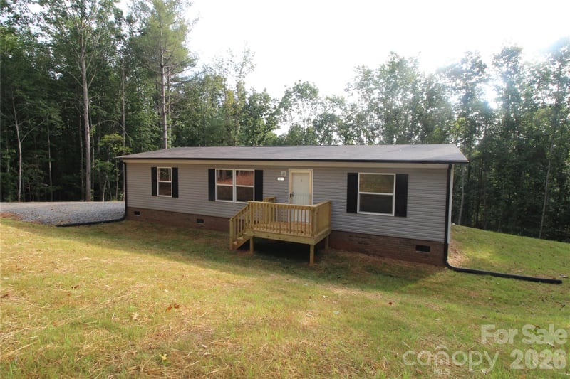 3065 Joshua Trail, Lenoir, NC - 3 beds, 2 baths, 1,264 sqft - $215,000