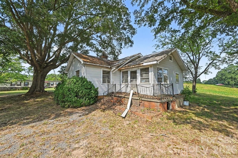 1448 Tomberlin Road, Monroe, NC - 2 beds, 1 bath, 1,241 sqft - $525,000