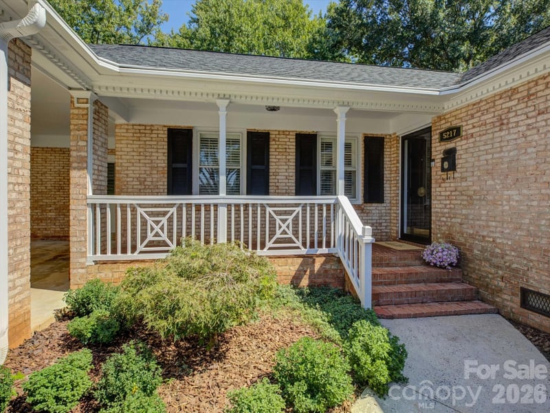 5217 Londonderry Road, Charlotte, NC - 3 beds, 2 baths, 1,734 sqft - $650,000