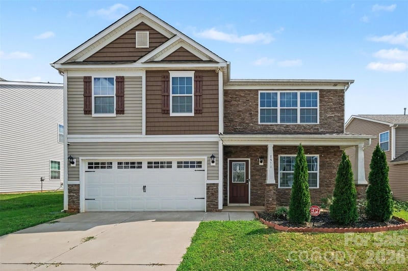 7577 Nolen Farm Drive, Gastonia, NC - 5 beds, 3 baths, 2,507 sqft - $400,000