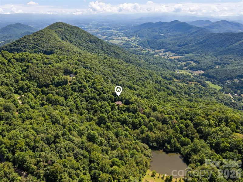 51 Stony Pond Lane, Canton, NC - 3 beds, 3 baths, 2,501 sqft - $625,000