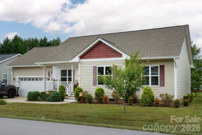 27 Day Lilly Court, Hendersonville, NC - 3 beds, 2 baths, 1,415 sqft - $385,500