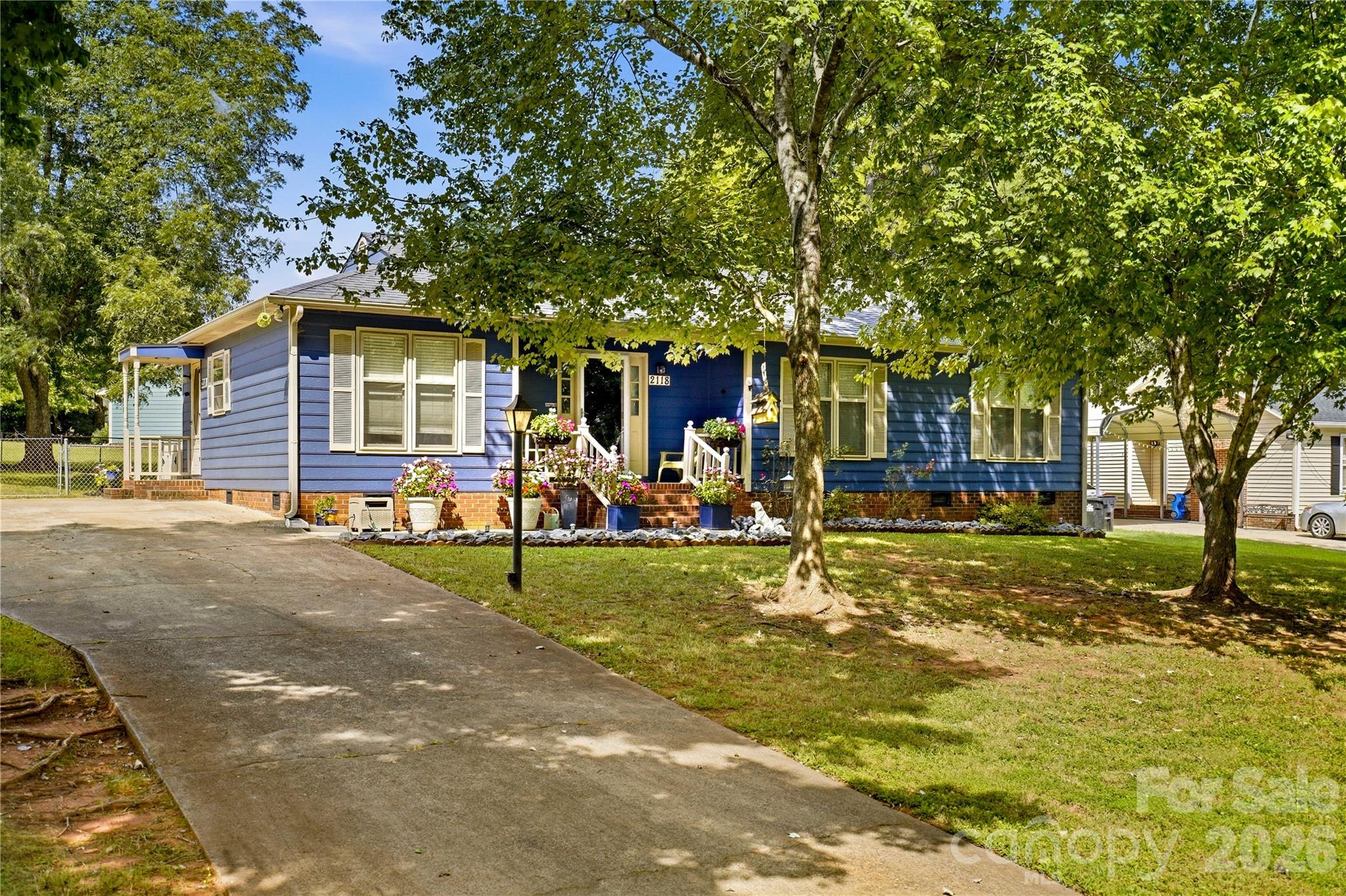 2118 Lampglow Court, Gastonia, NC. property listing photo