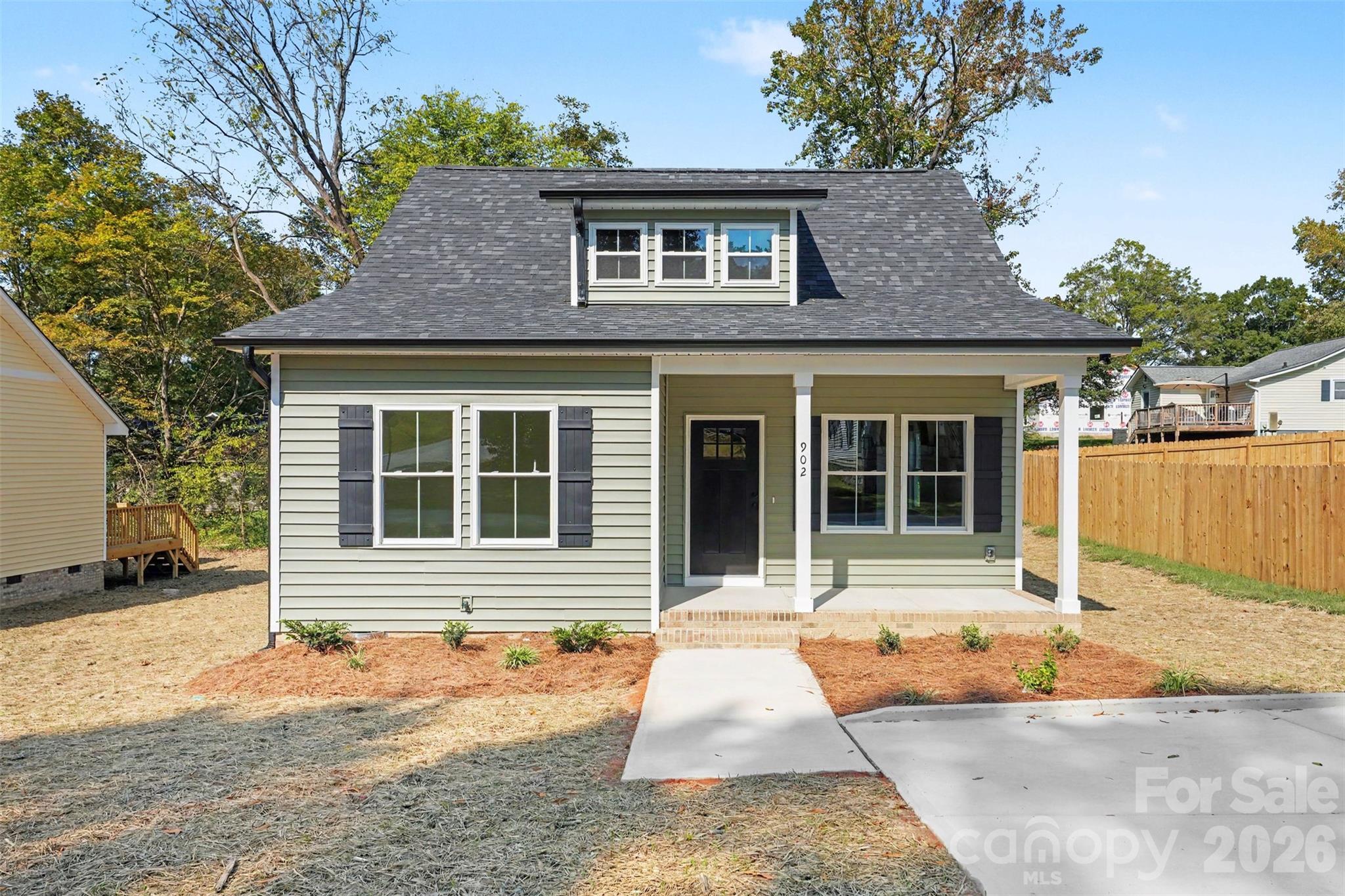902 W 8th St, Kannapolis, NC 28081. property listing photo