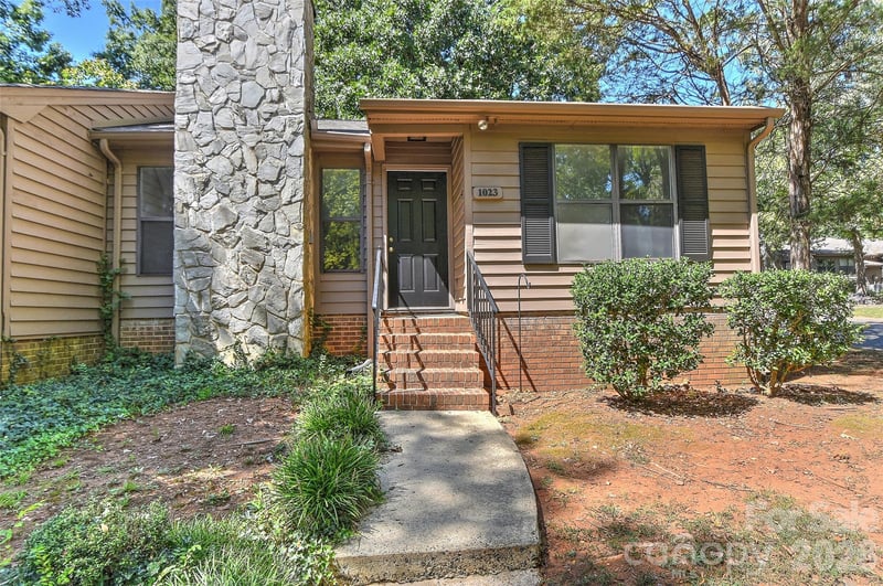 1023 Cranberry Circle, Fort Mill, SC - 2 beds, 1 bath, 848 sqft - $210,000