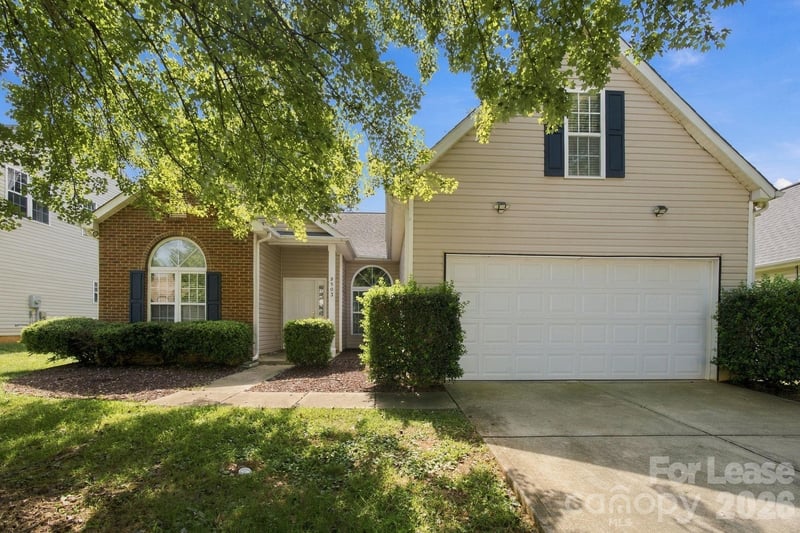 9503 Scotland Hall Court, Charlotte, NC - 4 beds, 2 baths, 1,902 sqft - $2,245