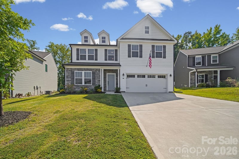 377 Brannon Meadows Drive, York, SC - 3 beds, 2.5 baths, 2,639 sqft - $385,000