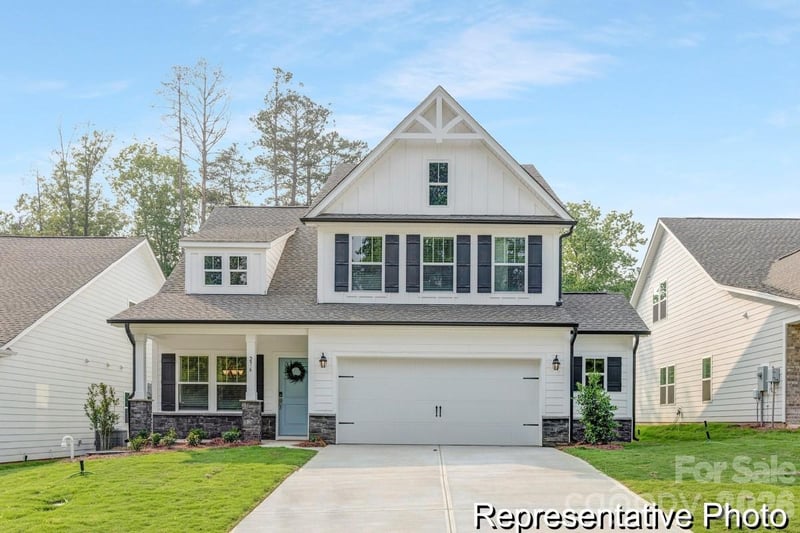 124 W Springhouse Court Apt 5, Statesville, NC - 3 beds, 3.5 baths, 2,186 sqft - $459,900
