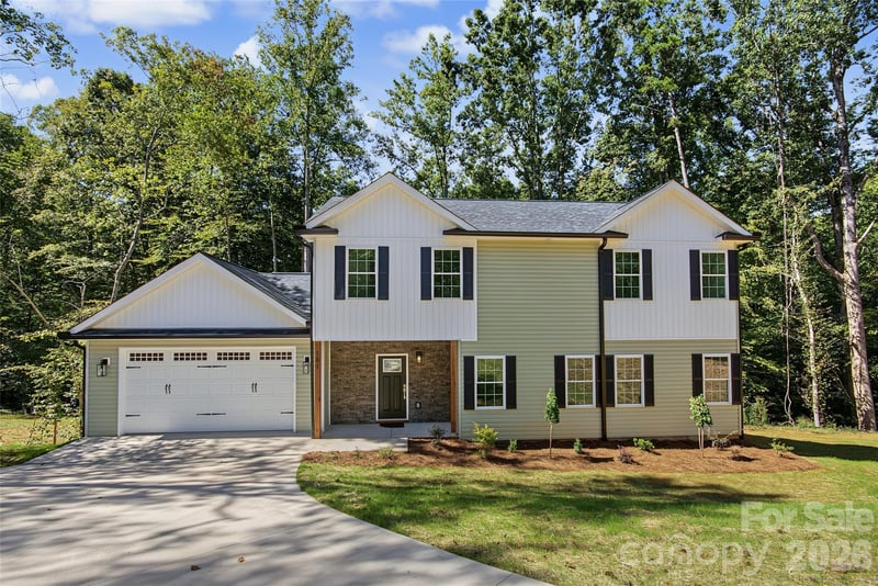 181 Meadowlark Lane, Statesville, NC - 3 beds, 3.5 baths, 2,606 sqft - $650,000