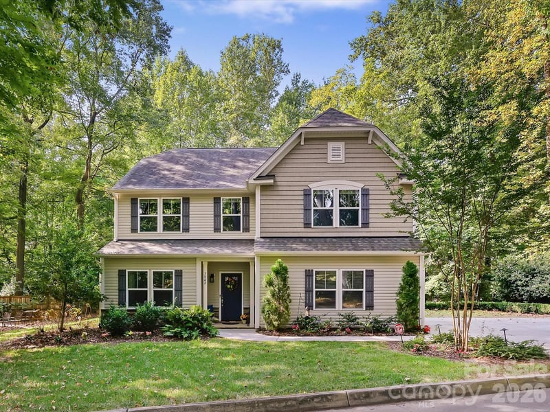 7042 Morganford Road, Charlotte, NC - 4 beds, 2.5 baths, 2,816 sqft - $825,000