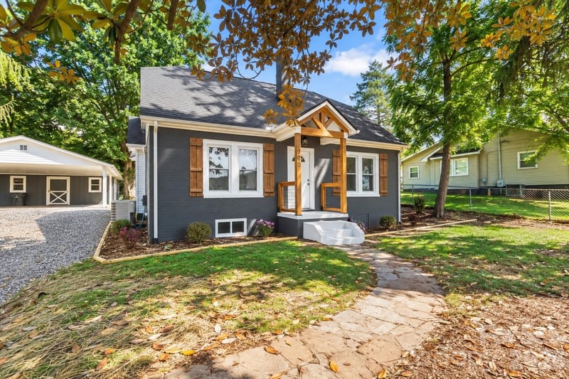 790 W Tate Street, Marion, NC - 3 beds, 2 baths, 1,315 sqft - $274,000