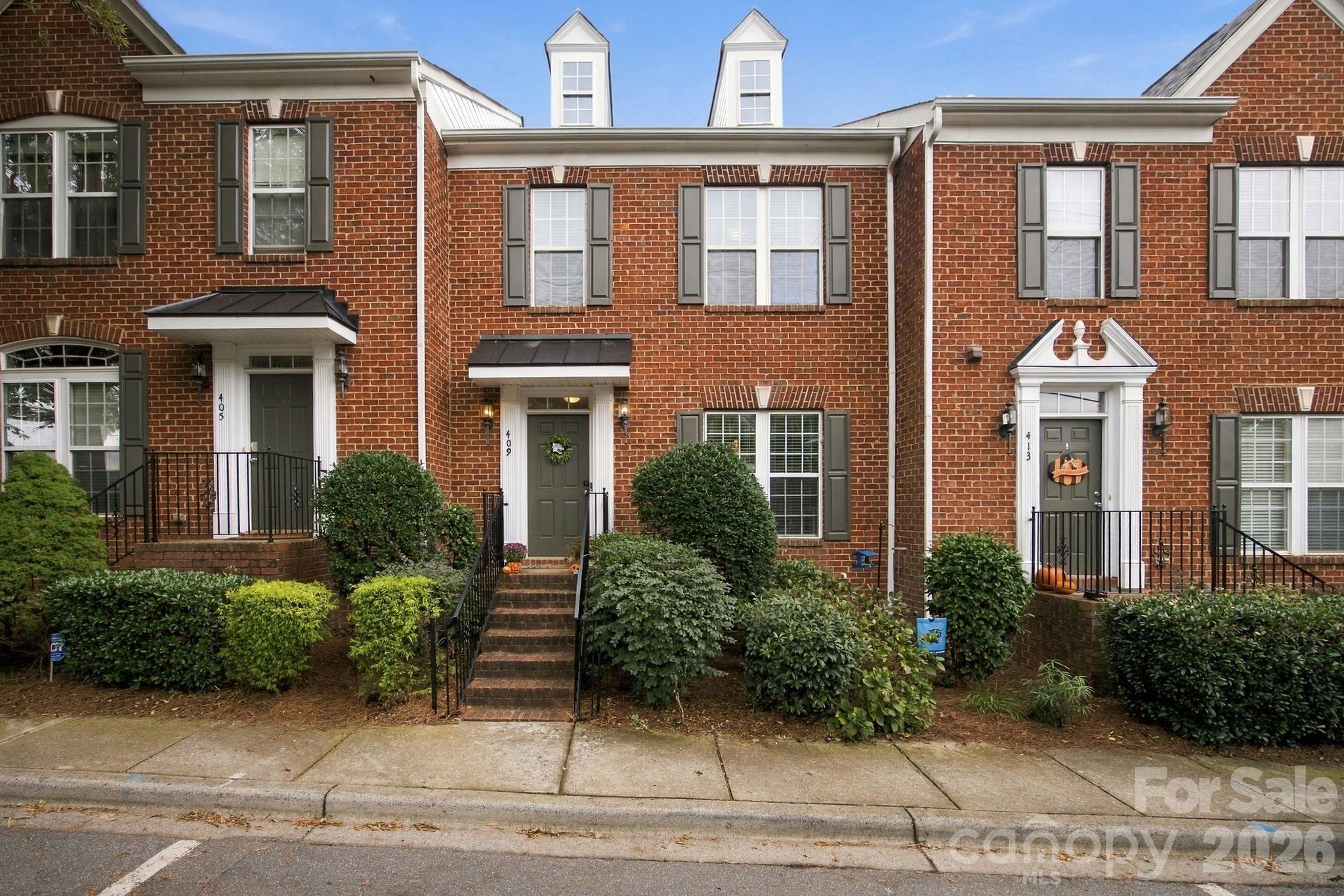 409 Armour St, Davidson, NC 28036. property listing photo