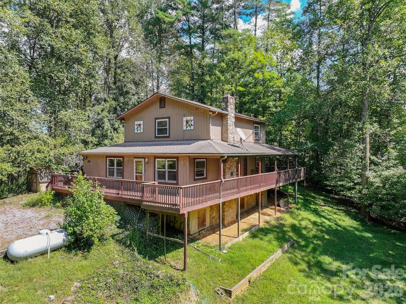 885 Rustic Heights Road, Waynesville, NC - 3 beds, 2 baths, 1,897 sqft - $385,000