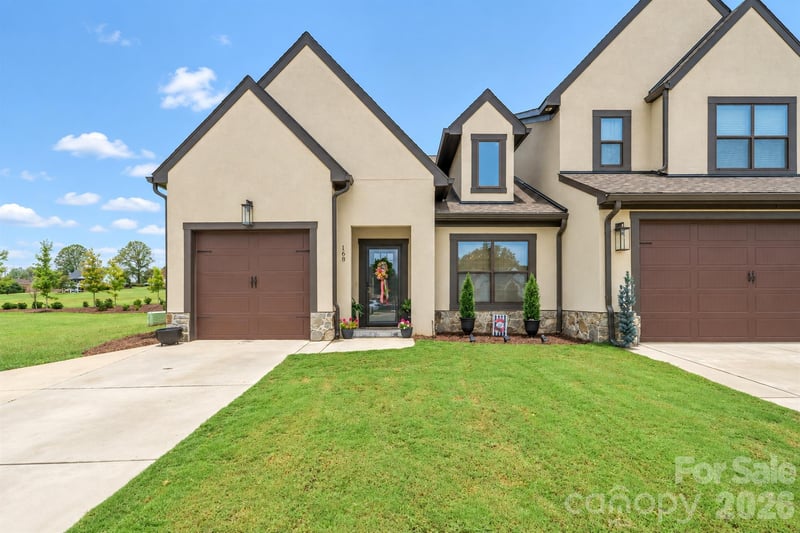 168 Shields Drive, Lincolnton, NC - 4 beds, 3.5 baths, 2,437 sqft - $428,000