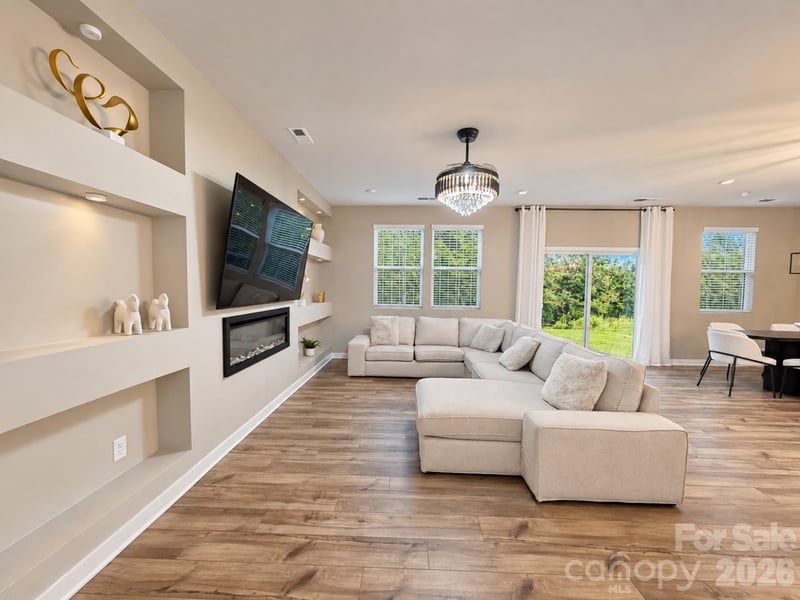 265 Bezelle Avenue, York, SC - 4 beds, 2.5 baths, 2,145 sqft - $344,900