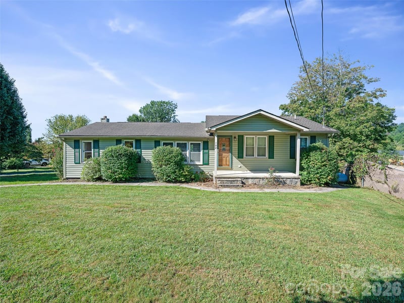 102 Phillips Road, Spruce Pine, NC - 3 beds, 2 baths, 1,500 sqft - $360,000