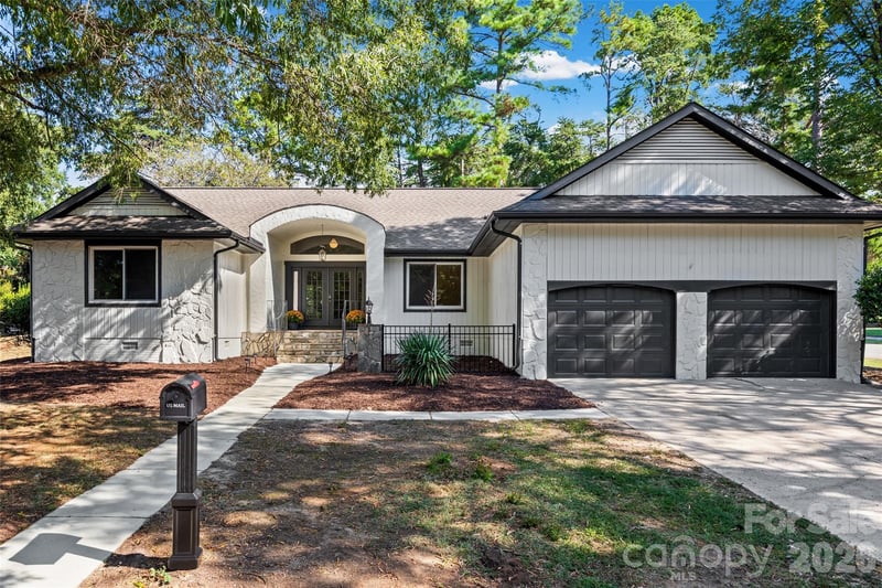 25002 Molokai Drive, Tega Cay, SC - 3 beds, 2 baths, 2,085 sqft - $599,900